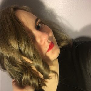 Meet your Posher, Kendra